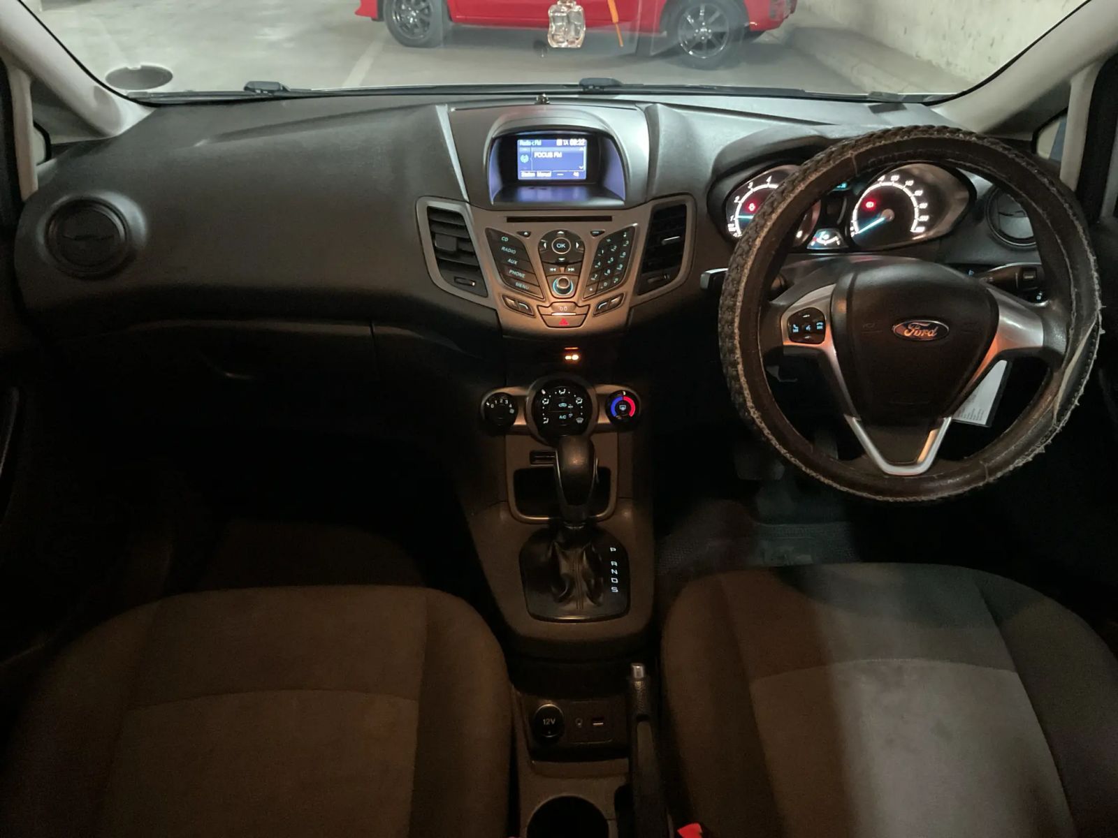 2016 Ford Fiesta photo 16