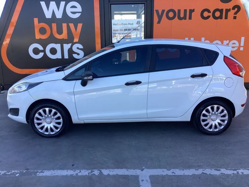 2017 Ford Fiesta photo 2