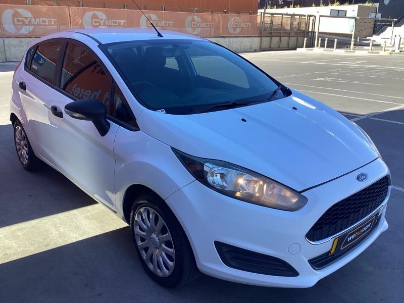 2017 Ford Fiesta photo 3