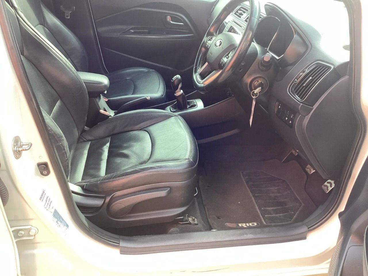 2016 Kia Rio photo 10