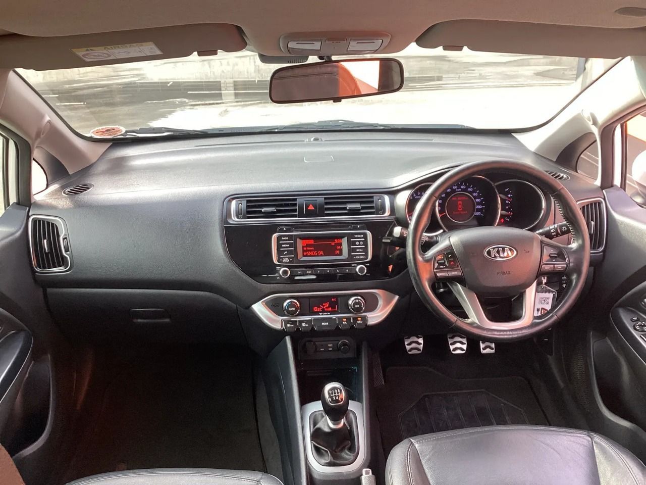 2016 Kia Rio photo 15