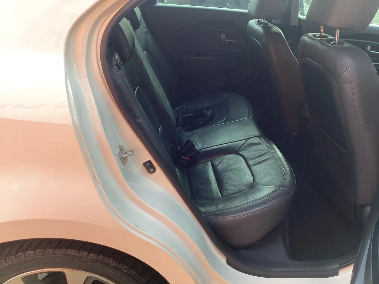 2016 Kia Rio photo 8