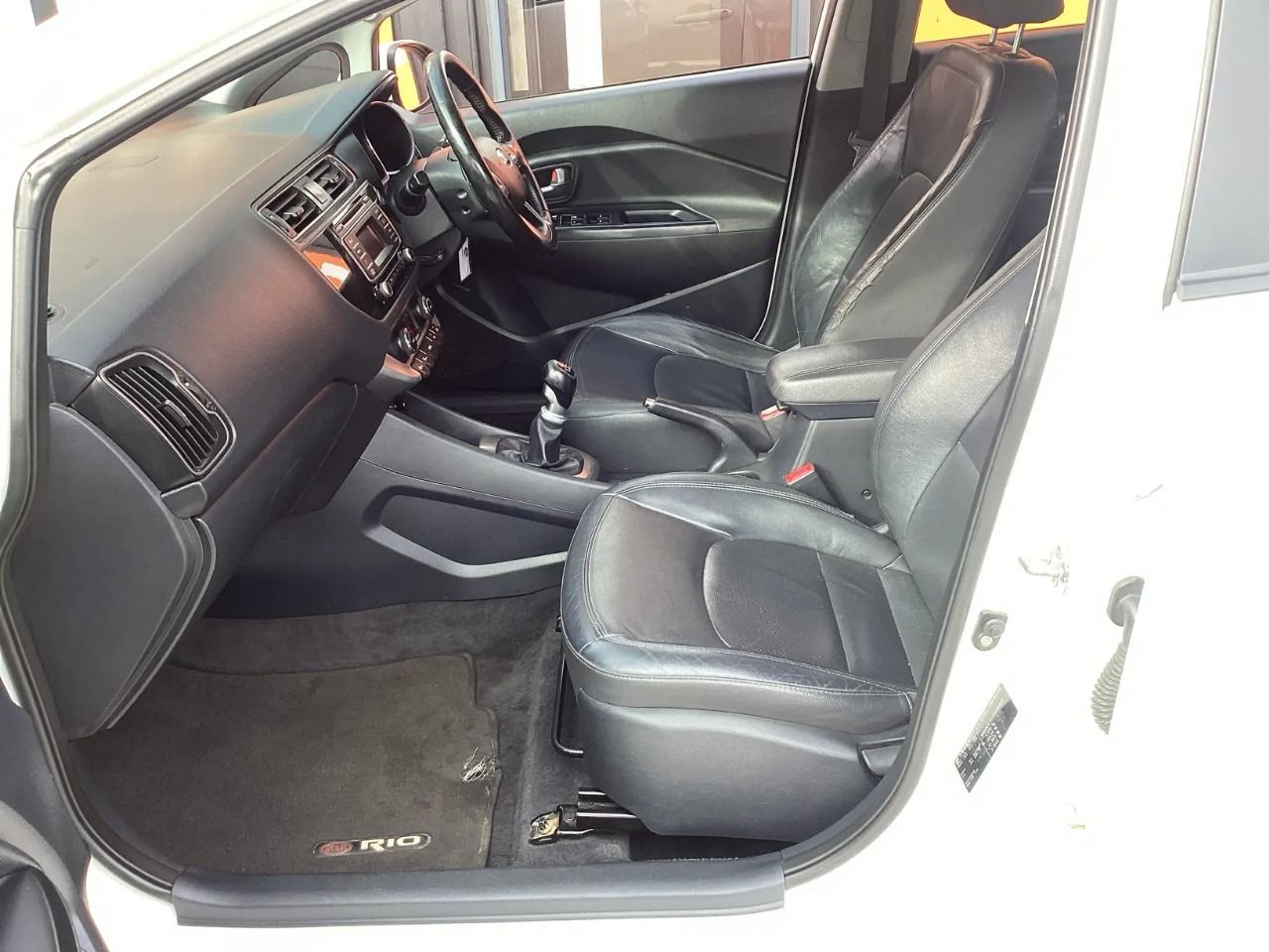 2016 Kia Rio photo 9