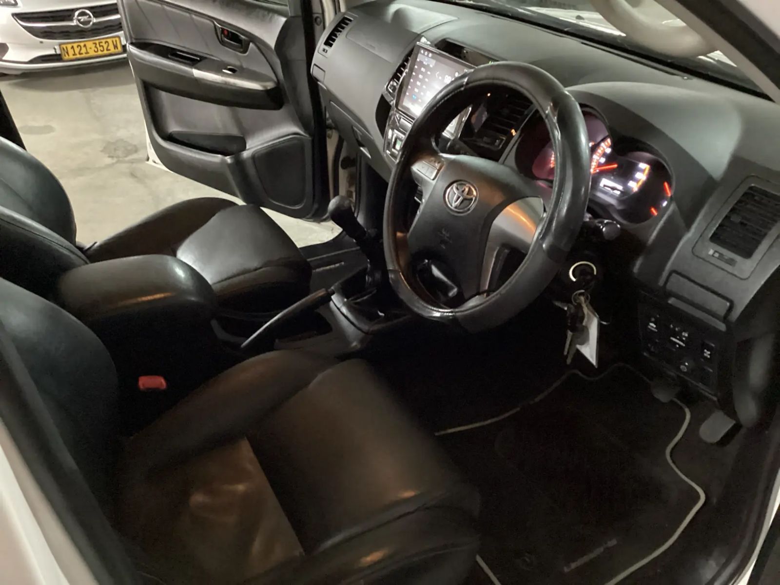 2015 Toyota Hilux photo 13