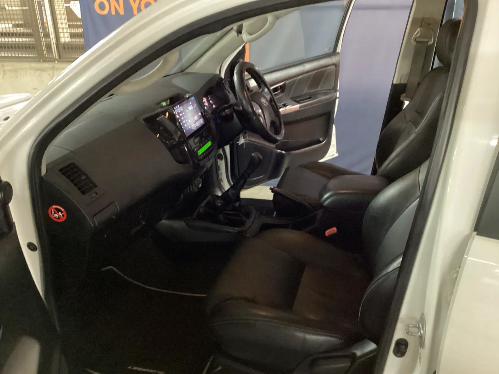2015 Toyota Hilux photo 14