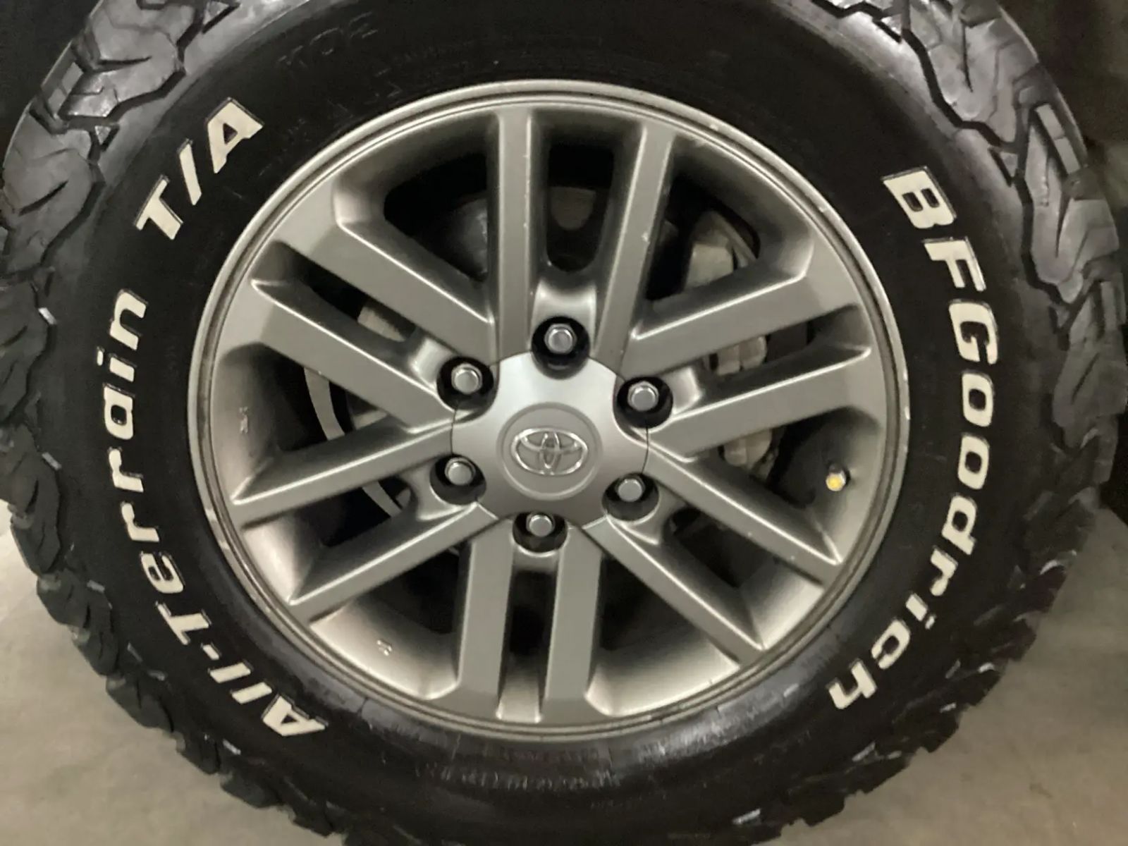 2015 Toyota Hilux photo 15