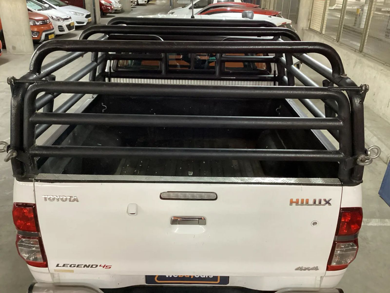 2015 Toyota Hilux photo 8