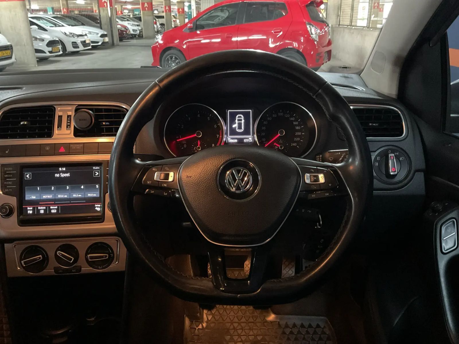 2015 Volkswagen Polo photo 8