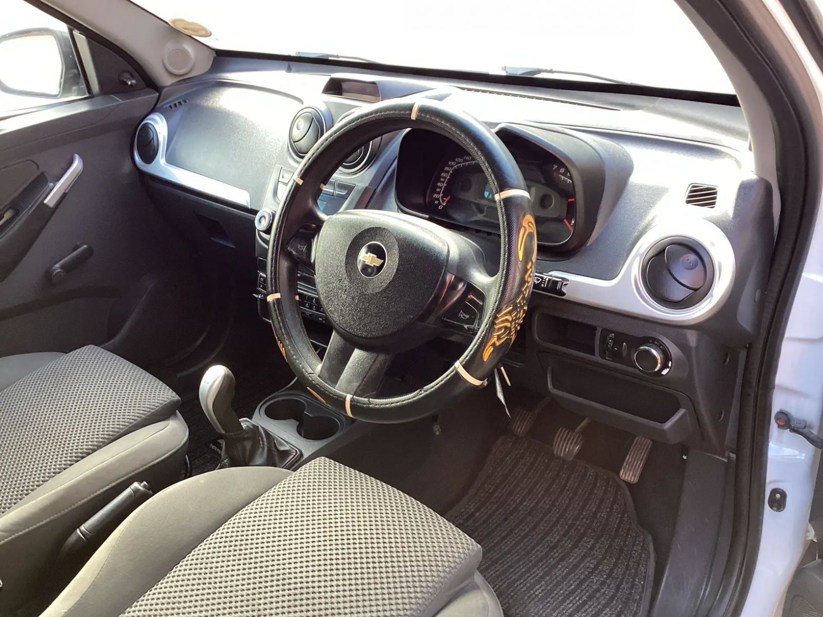 2015 Chevrolet Utility photo 12
