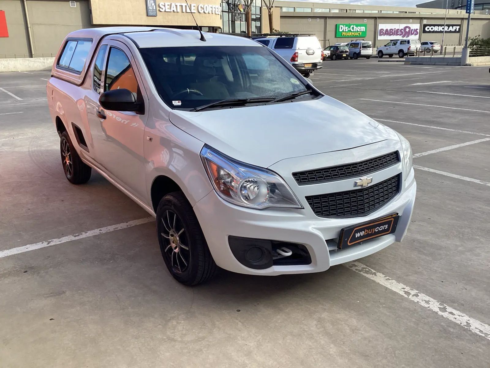 2015 Chevrolet Utility photo 3