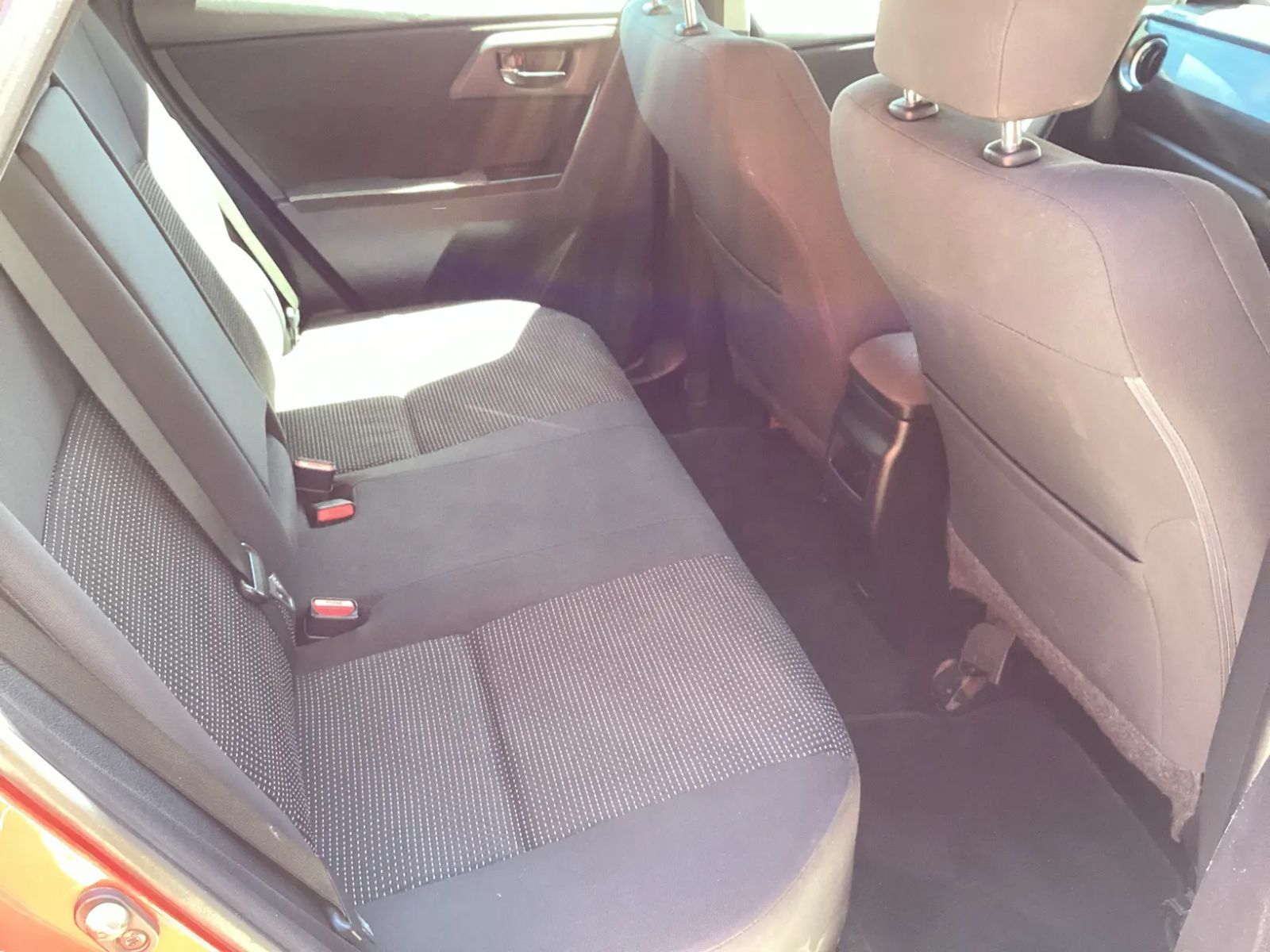 2015 Toyota Auris photo 10