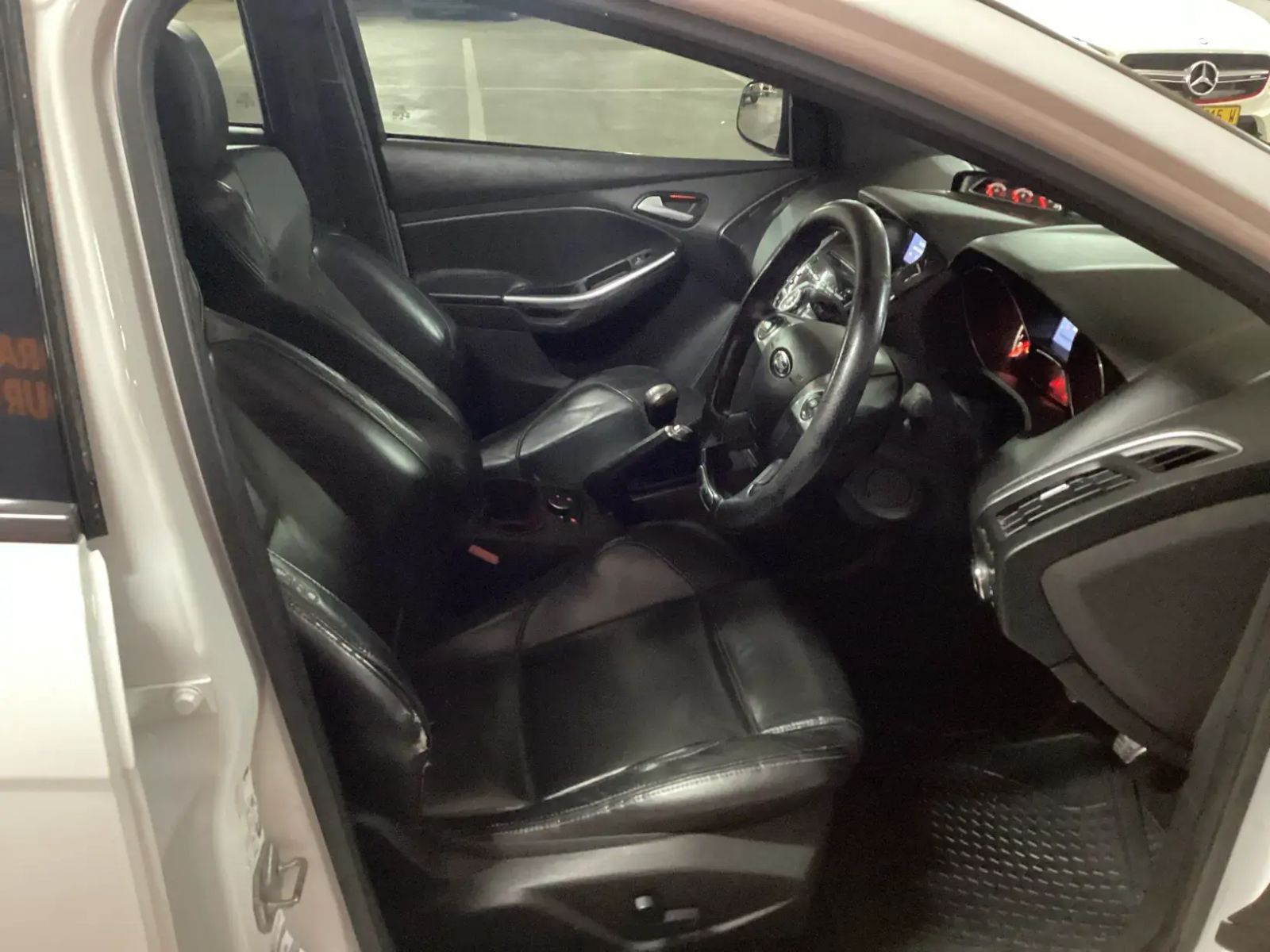 2015 Ford Focus photo 9