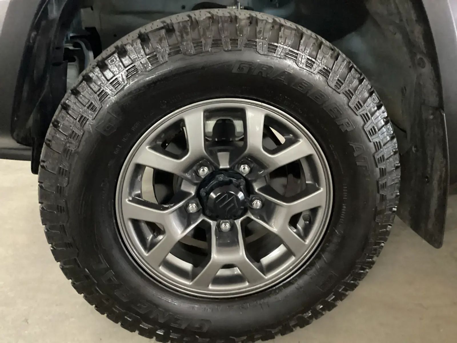 2022 Suzuki Jimny photo 13