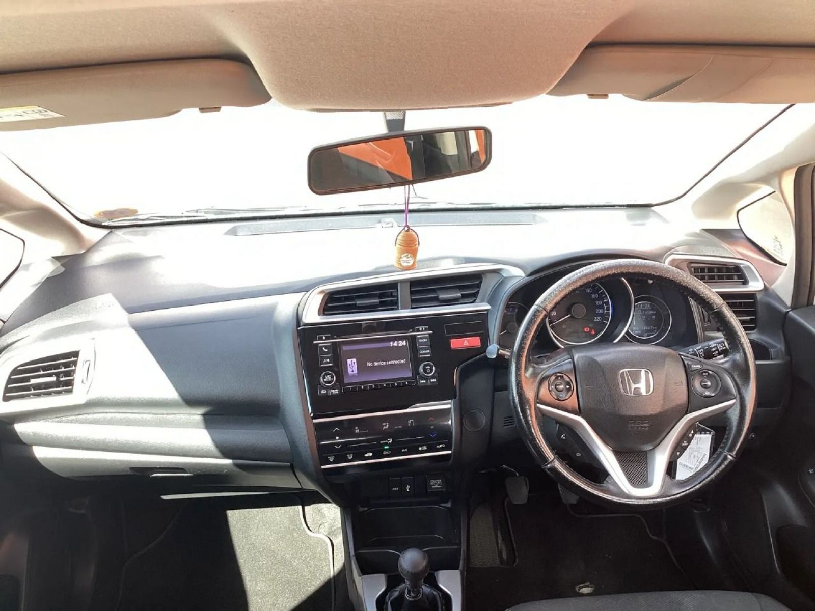 2015 Honda Jazz photo 15