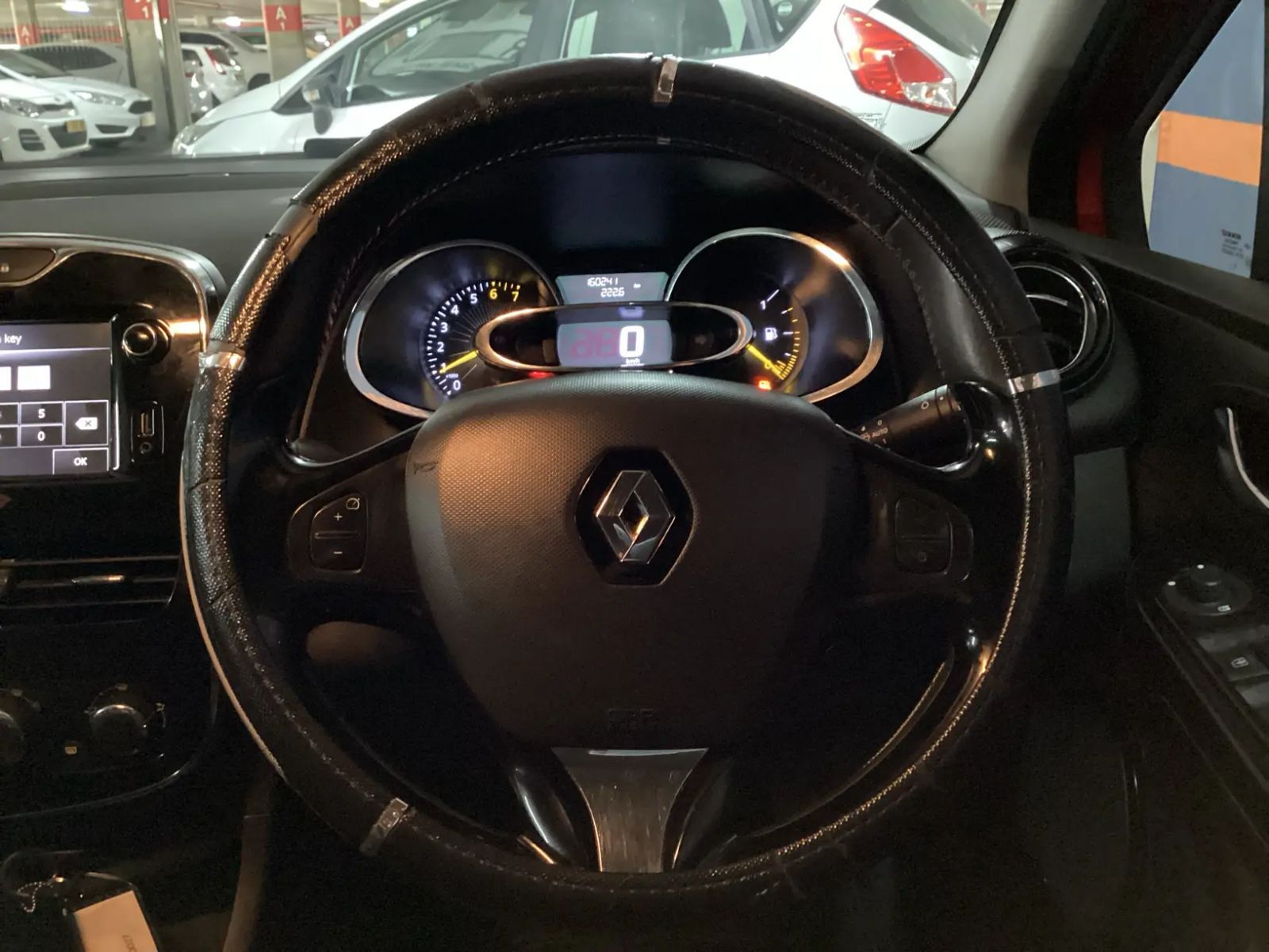 2014 Renault Clio photo 7
