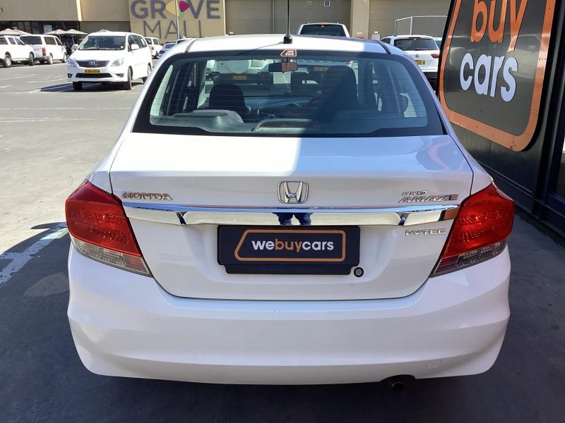 2014 Honda Brio photo 6