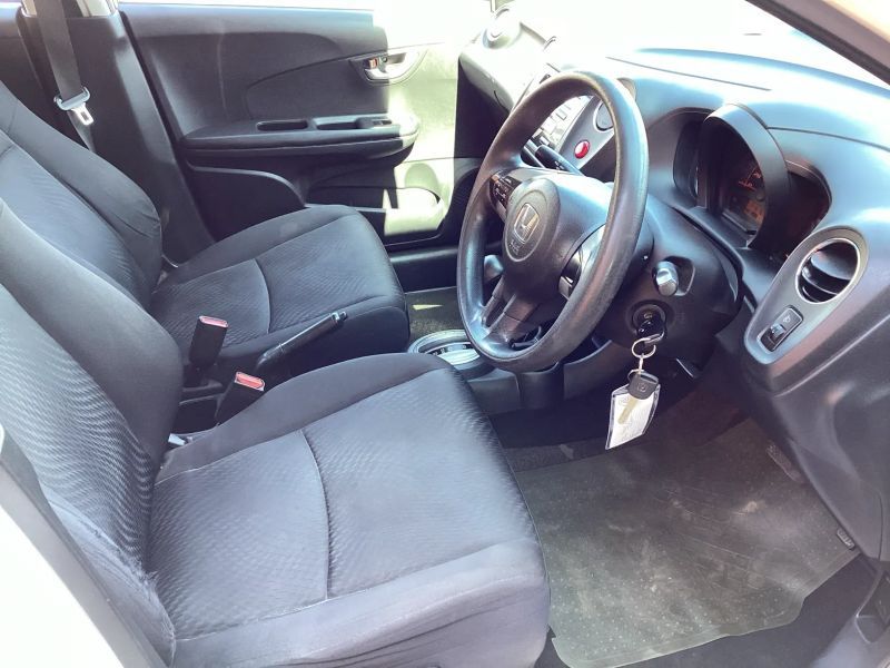 2014 Honda Brio photo 8