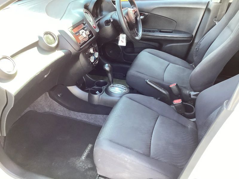 2014 Honda Brio photo 9