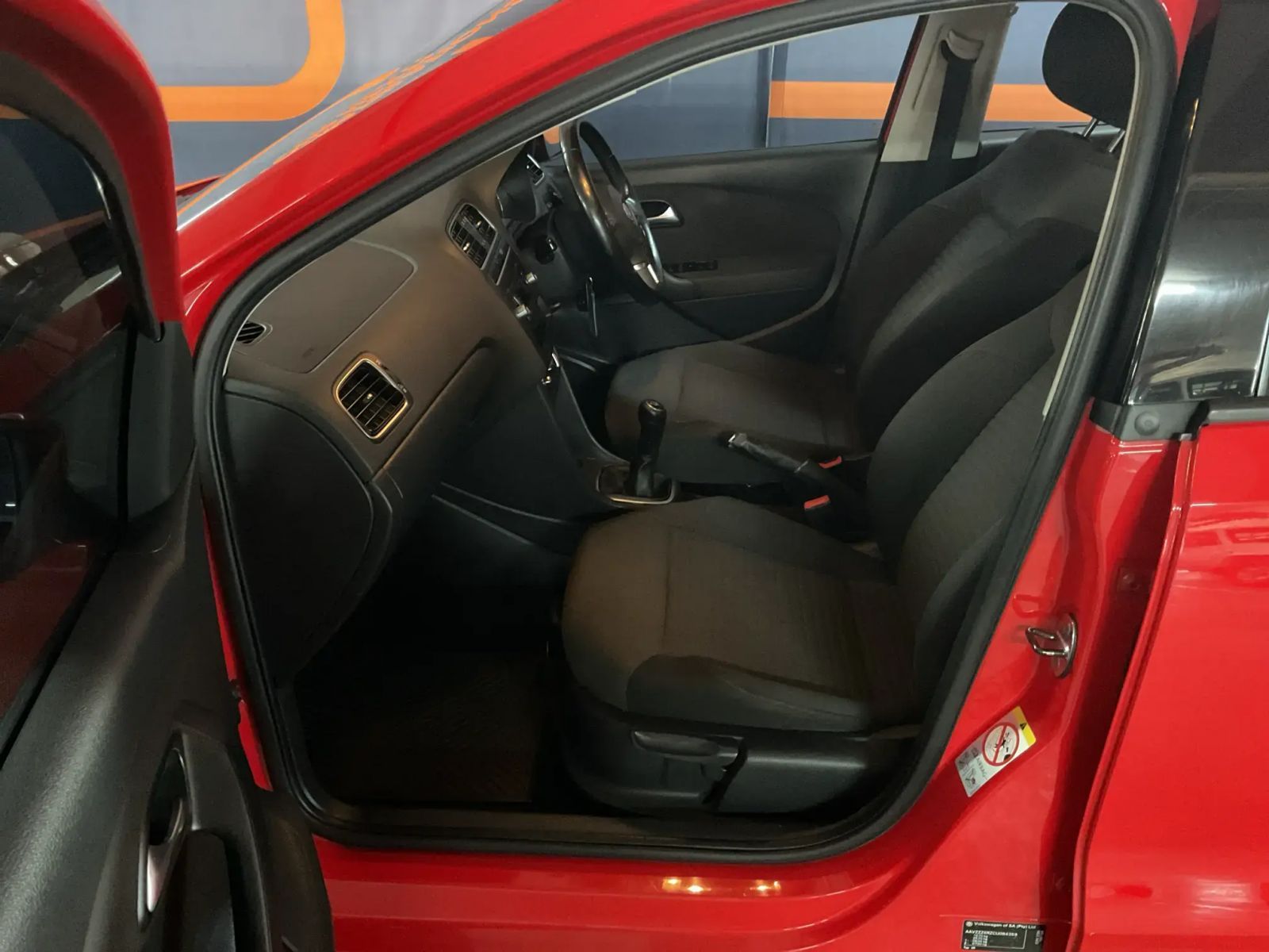 2012 Volkswagen Polo photo 11