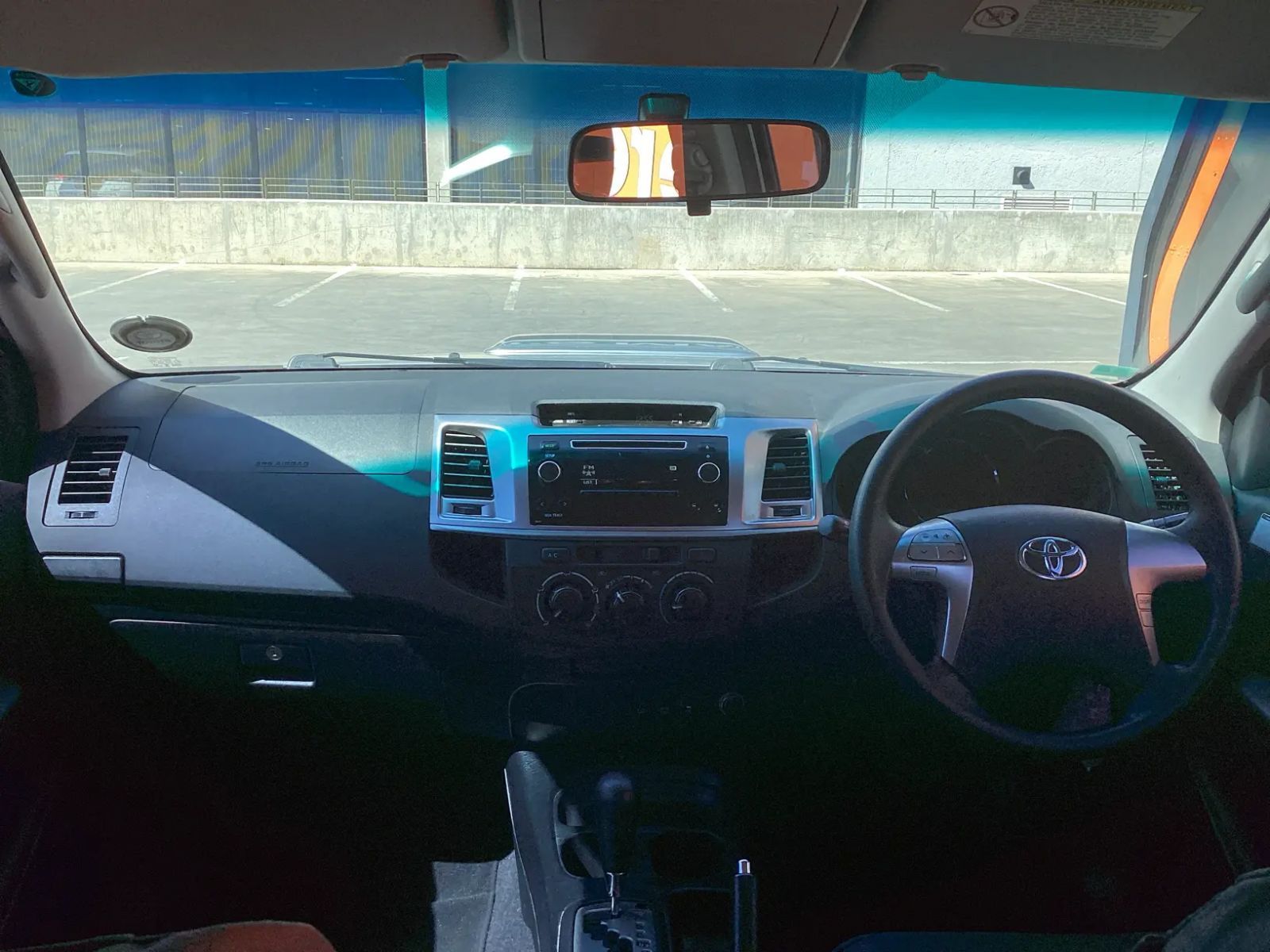 2015 Toyota Fortuner photo 14