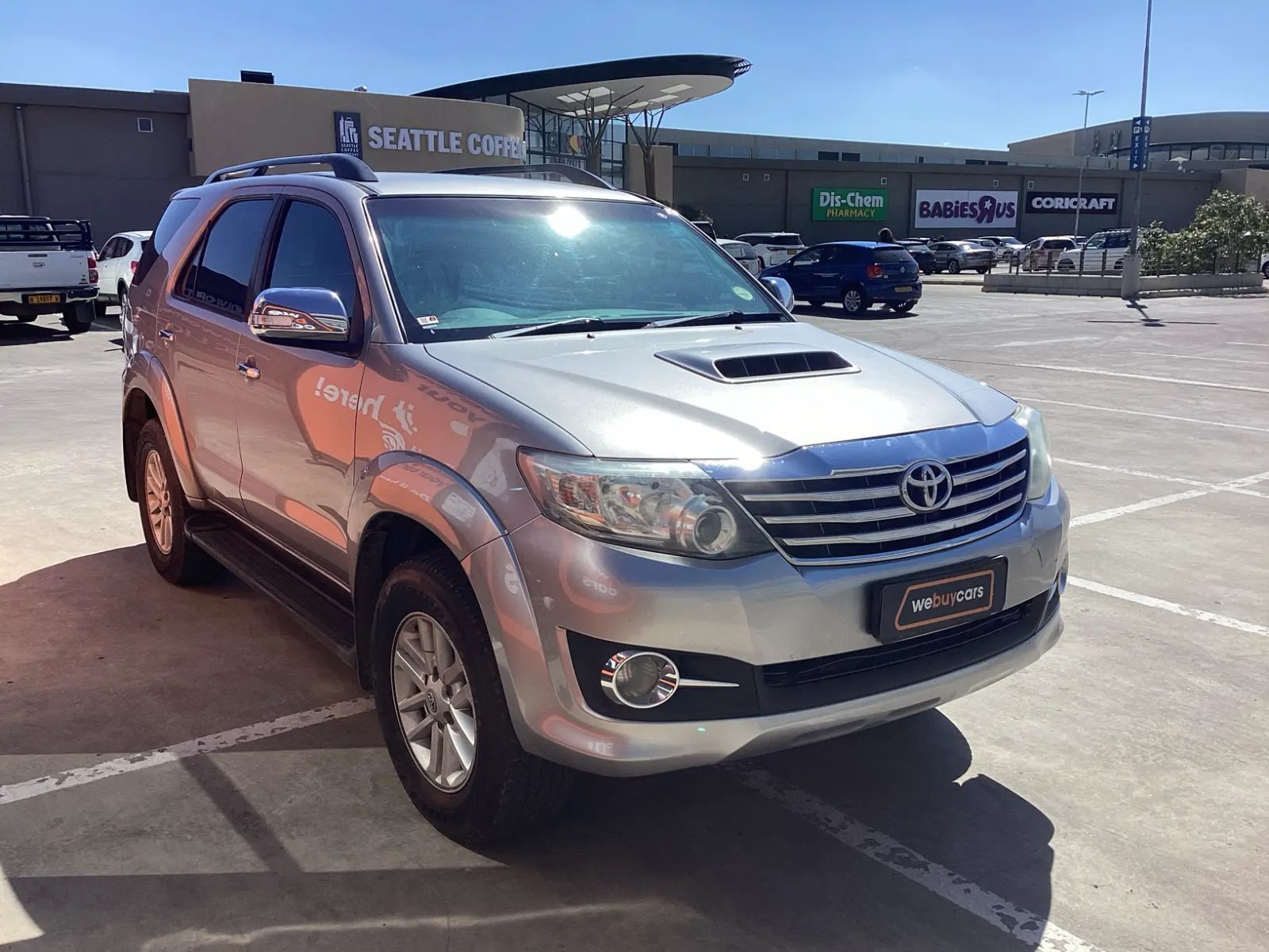 2015 Toyota Fortuner photo 5