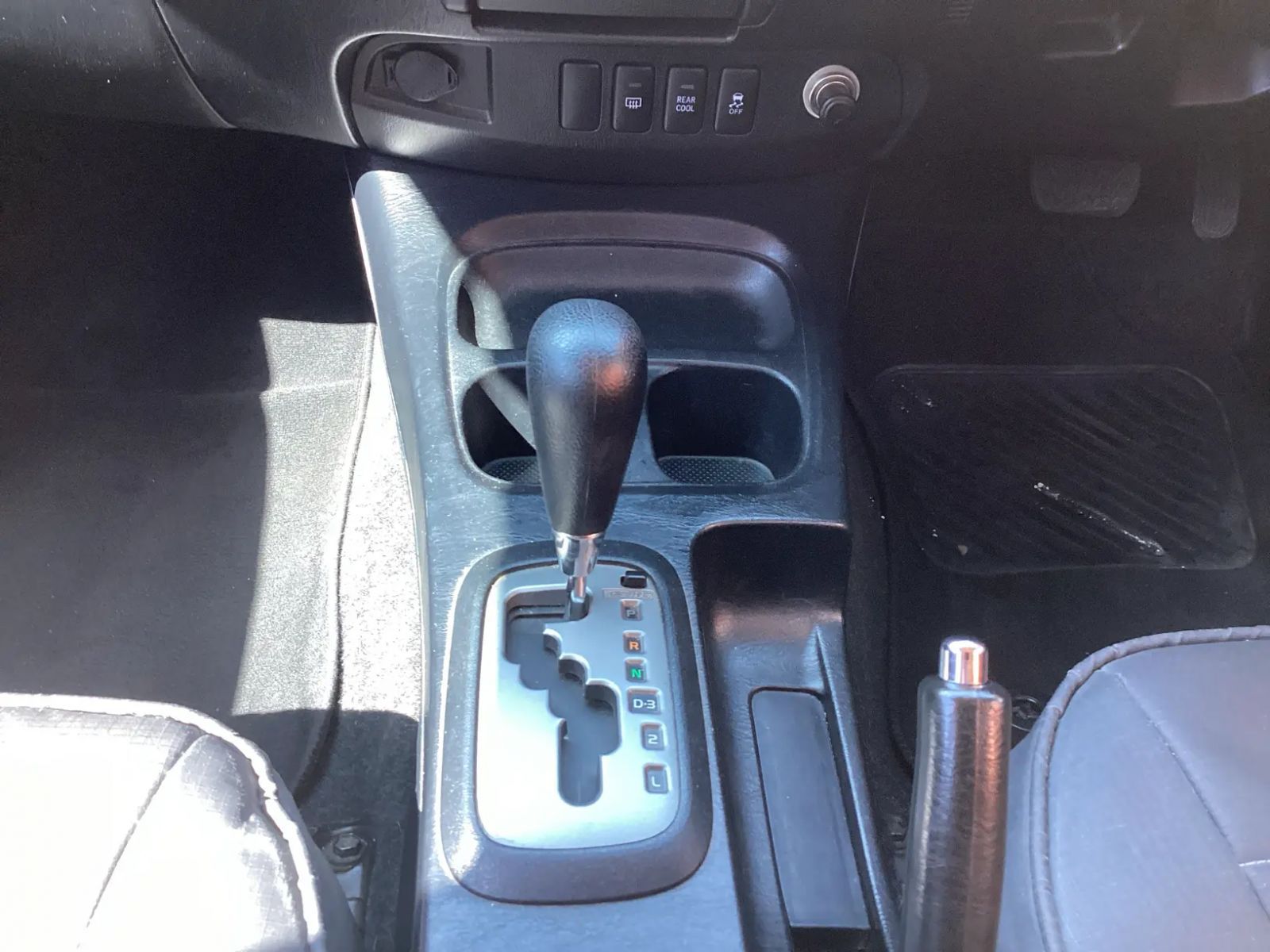 2015 Toyota Fortuner photo 9