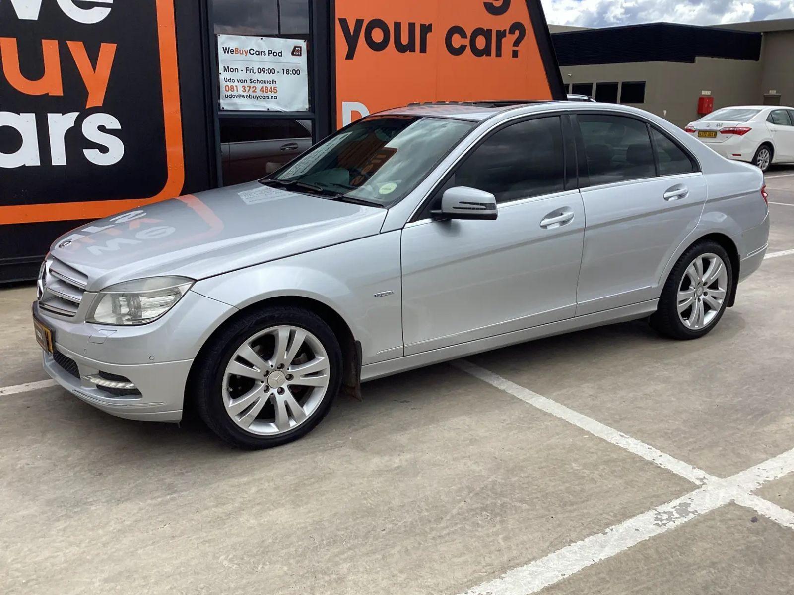 2011 Mercedes-Benz C Class photo 1