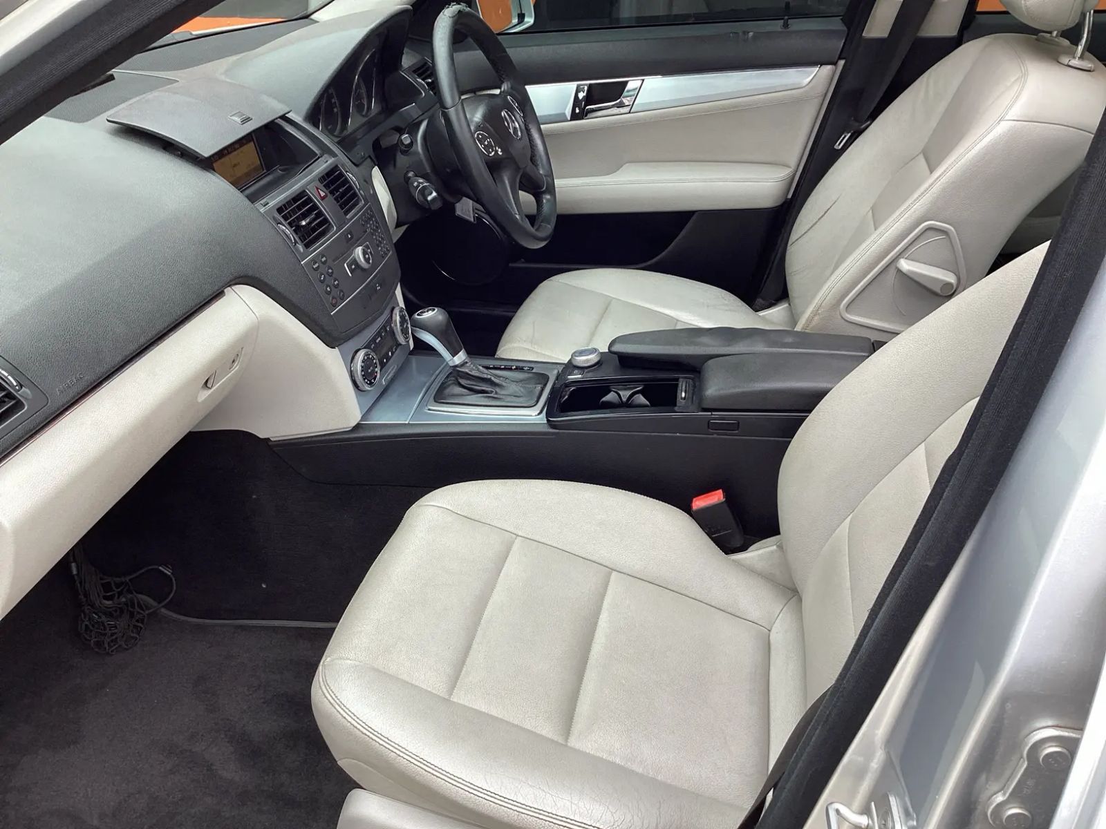 2011 Mercedes-Benz C Class photo 10