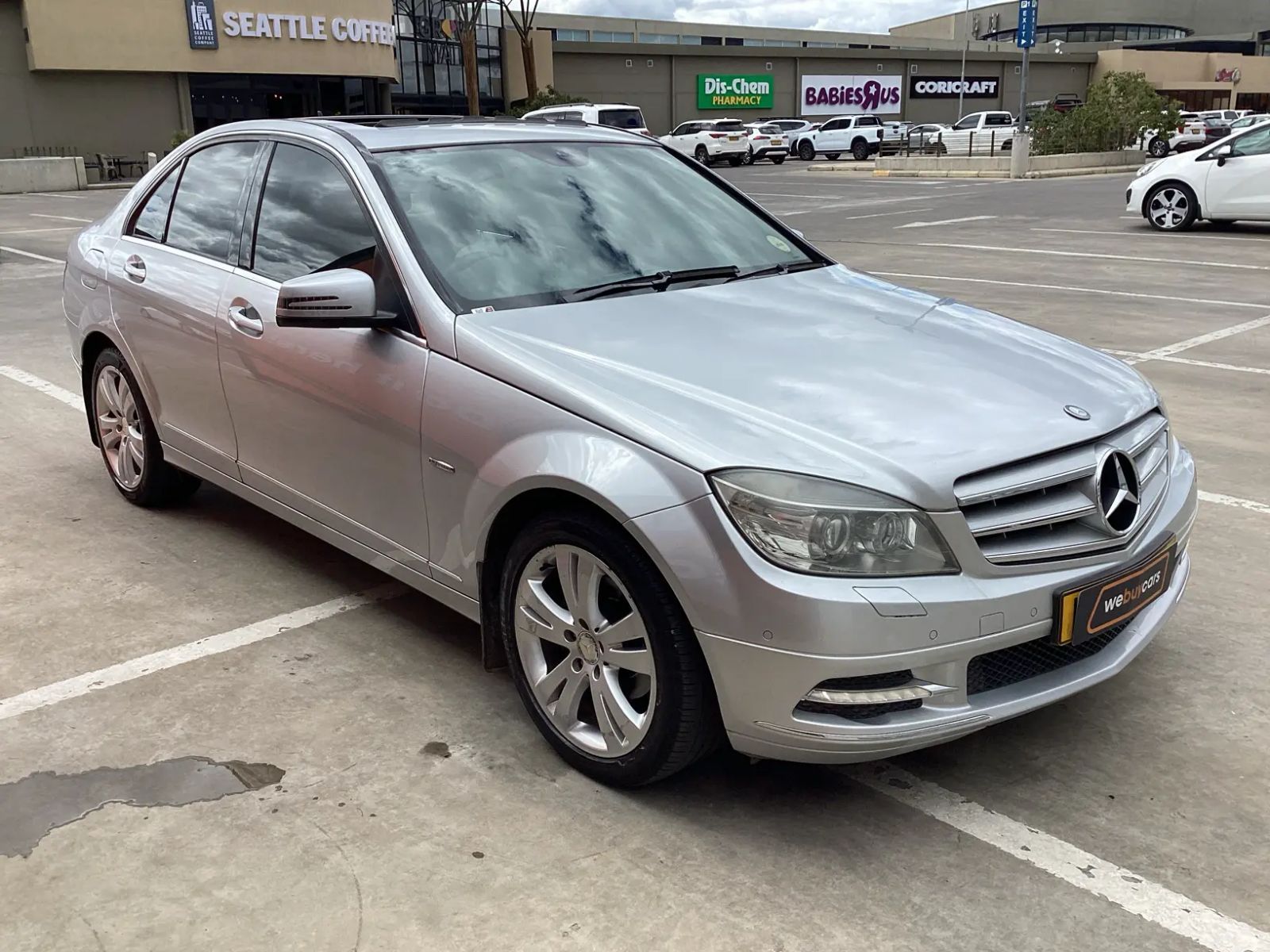 2011 Mercedes-Benz C Class photo 3