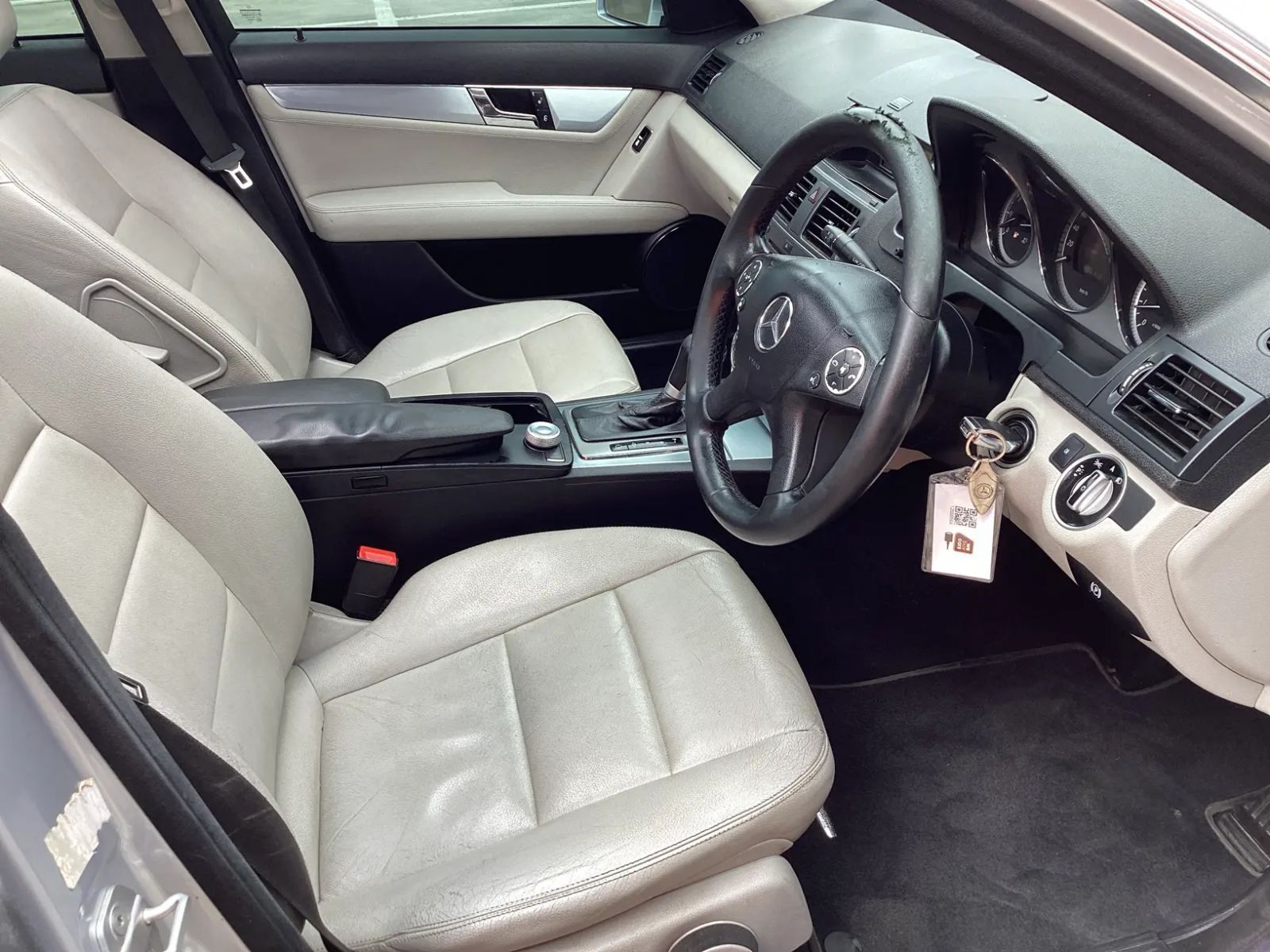 2011 Mercedes-Benz C Class photo 8