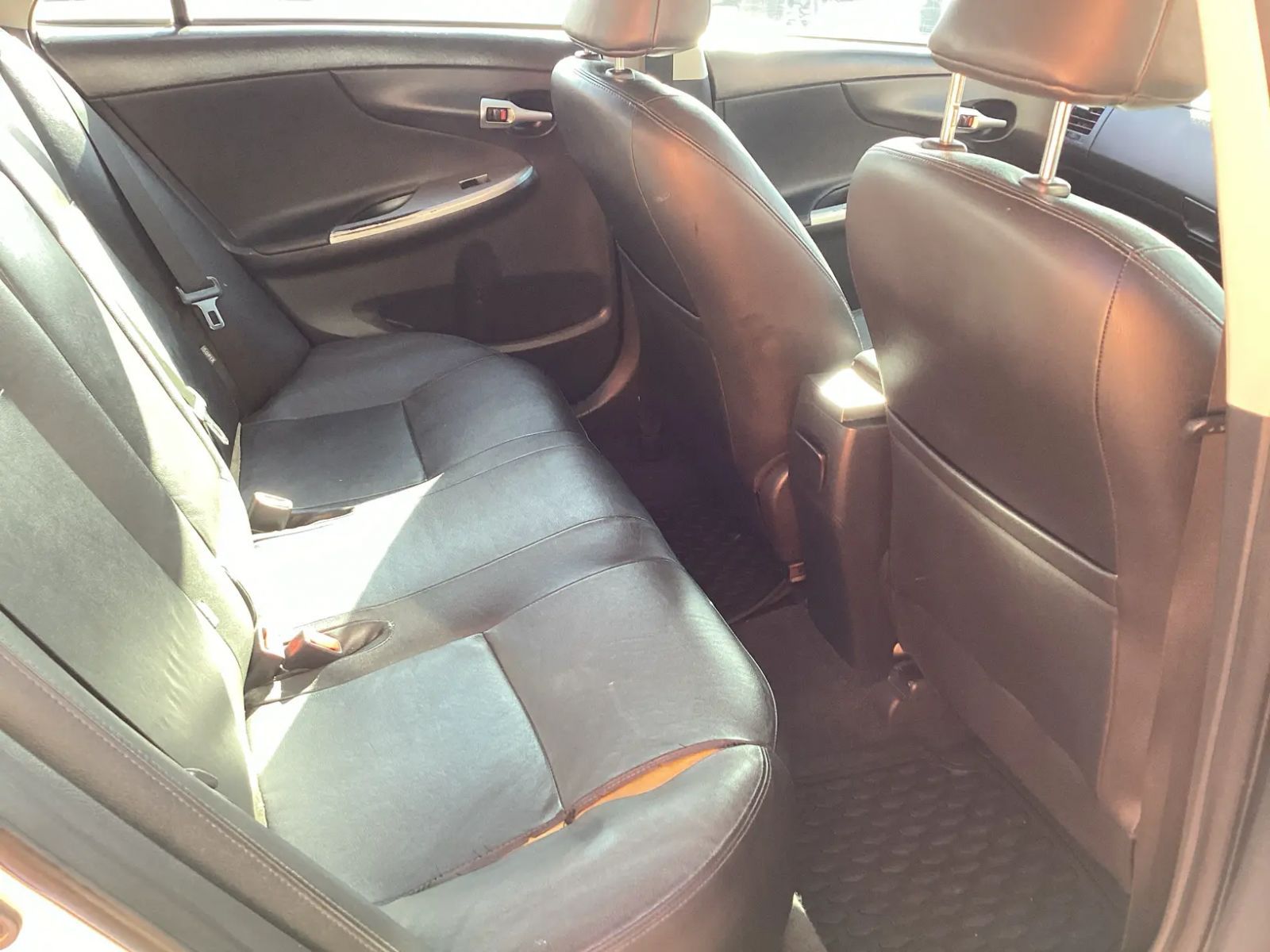 2013 Toyota Corolla photo 10