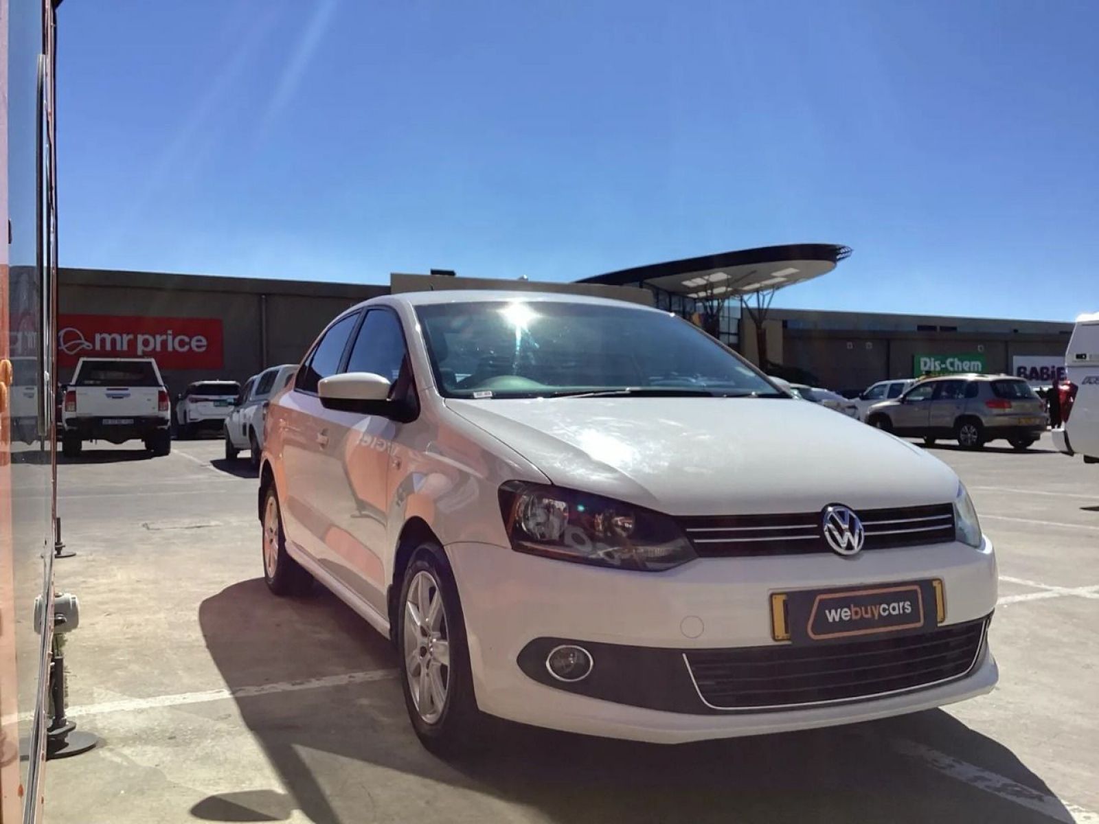 2015 Volkswagen Polo photo 2