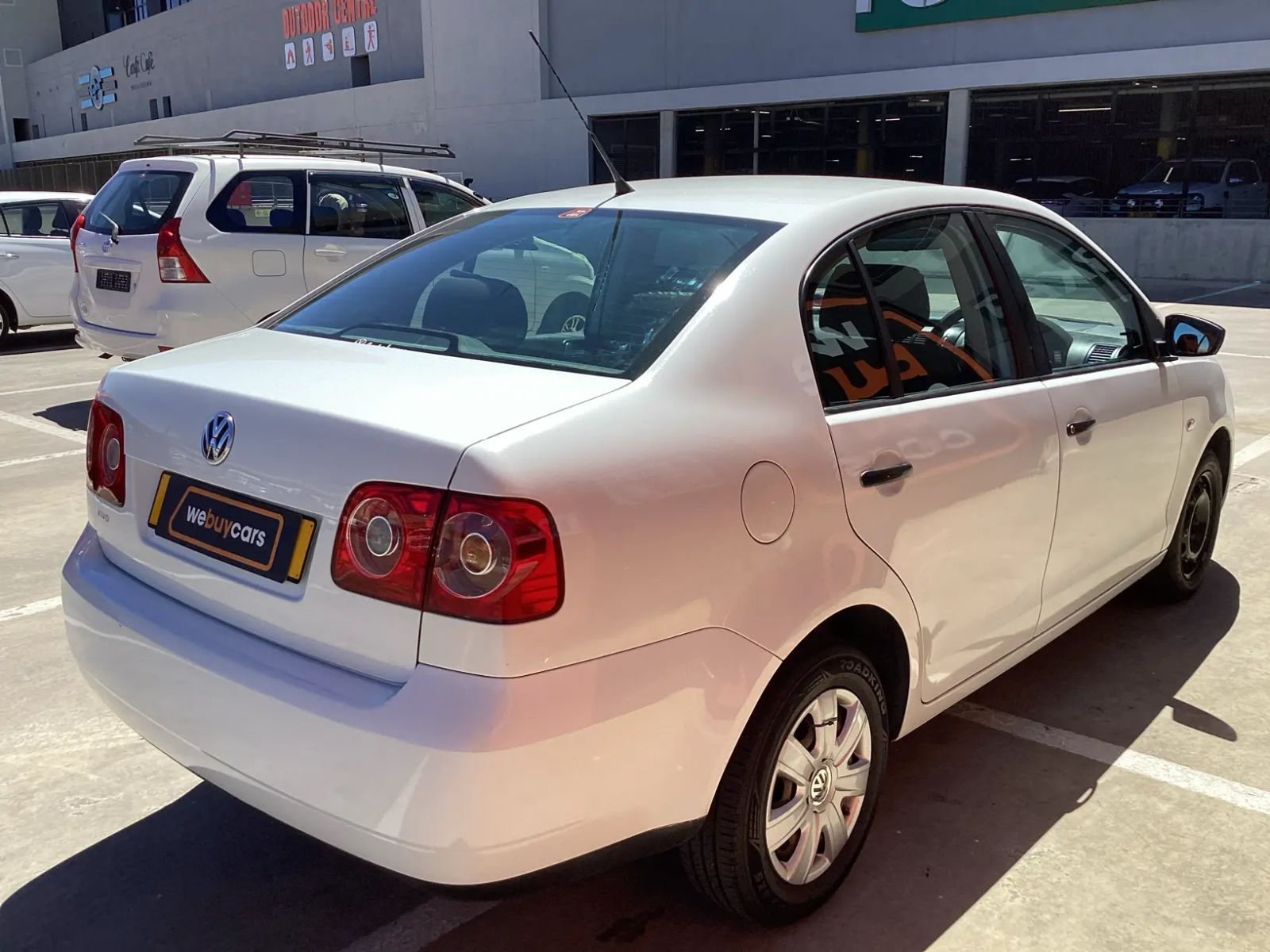 2017 Volkswagen Polo Vivo photo 4