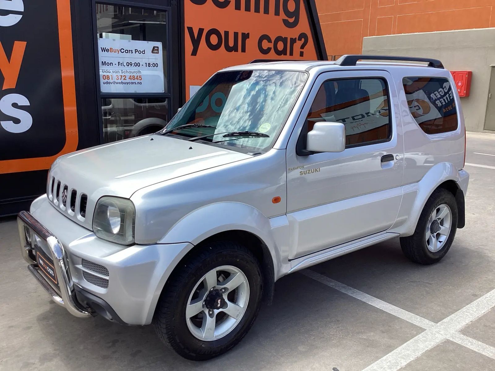 2011 Suzuki Jimny photo 1