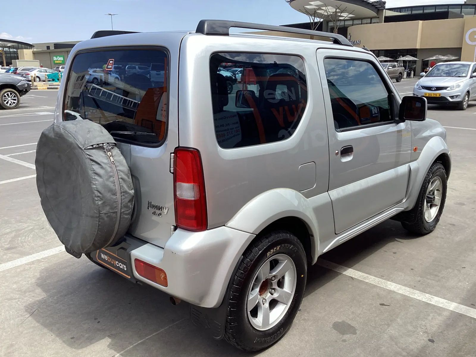 2011 Suzuki Jimny photo 4
