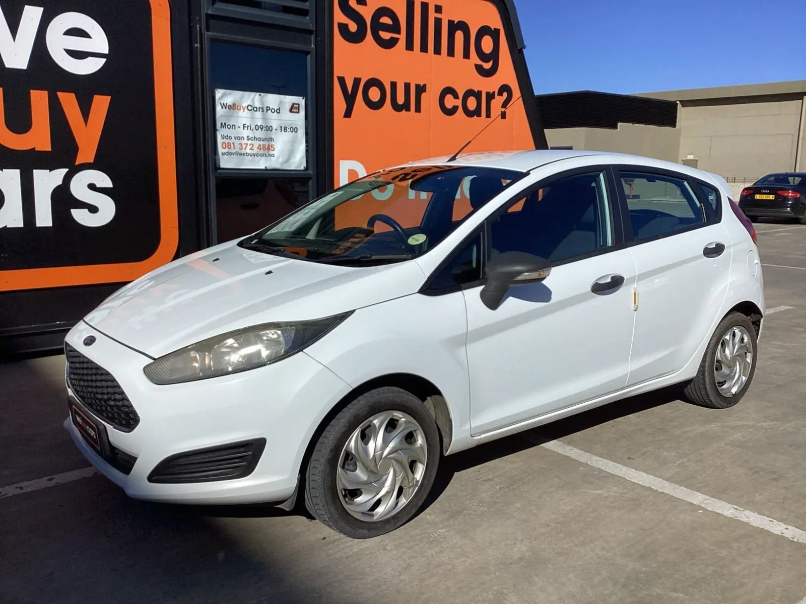 2017 Ford Fiesta photo 1