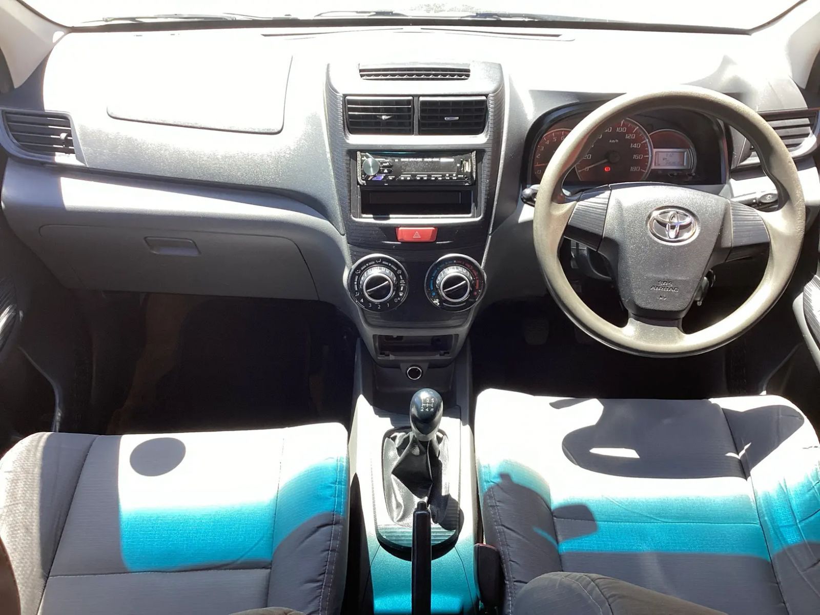 2015 Toyota Avanza photo 7