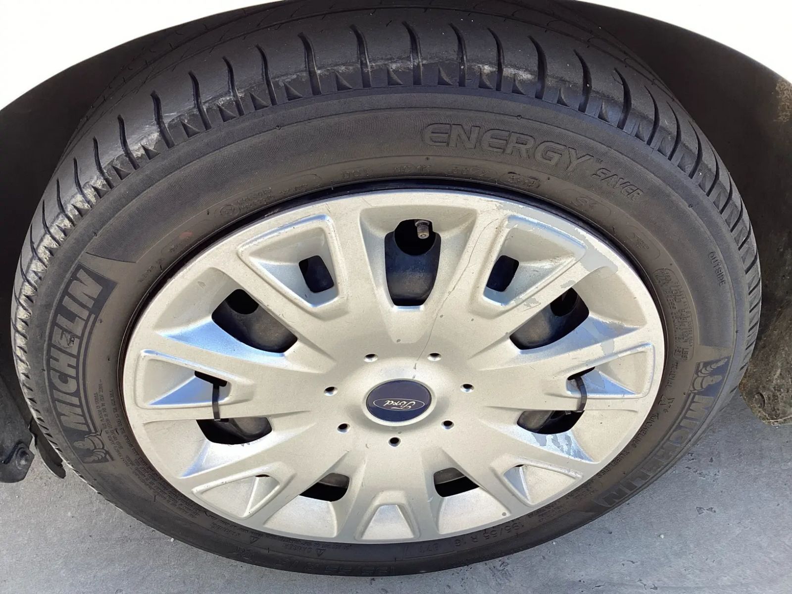 2016 Ford Focus photo 13