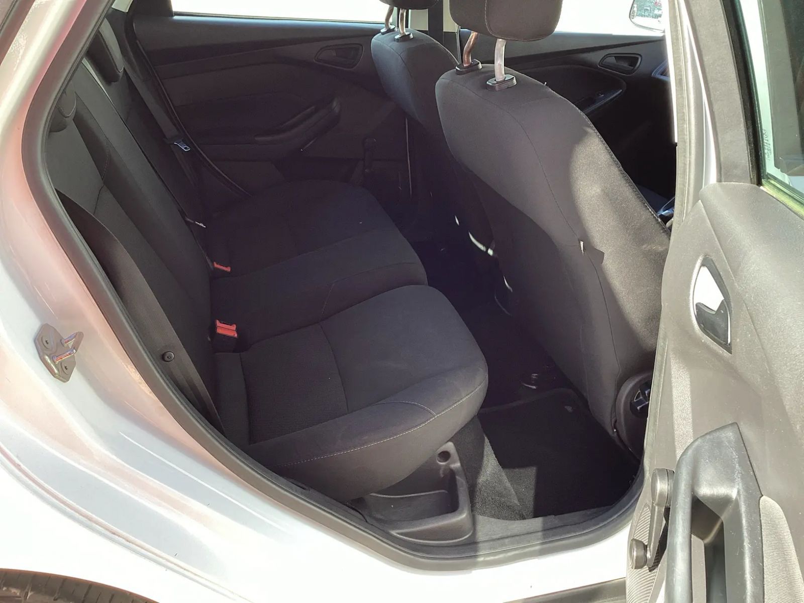 2016 Ford Focus photo 14