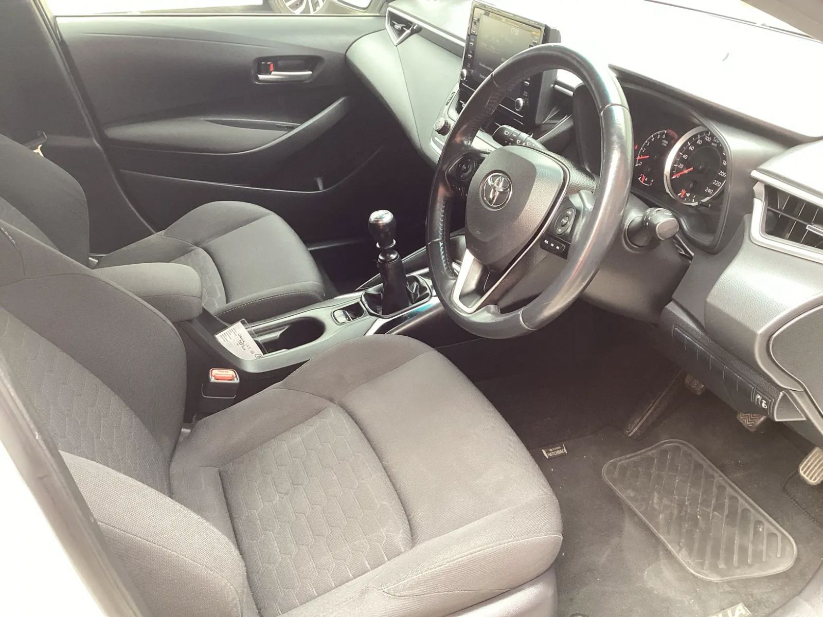 2020 Toyota Corolla photo 9
