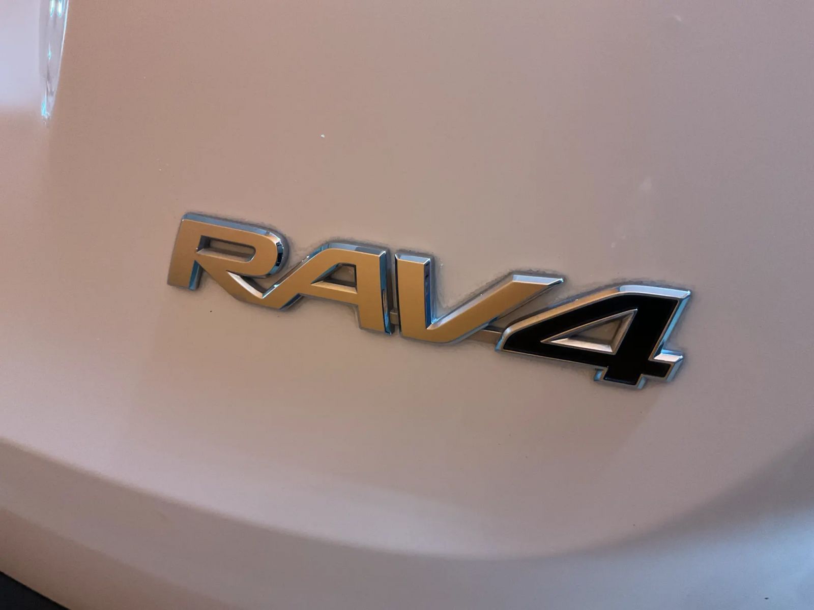 2013 Toyota Rav4 photo 9