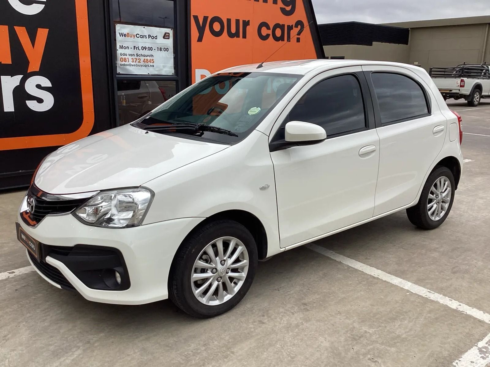 2019 Toyota Etios photo 1