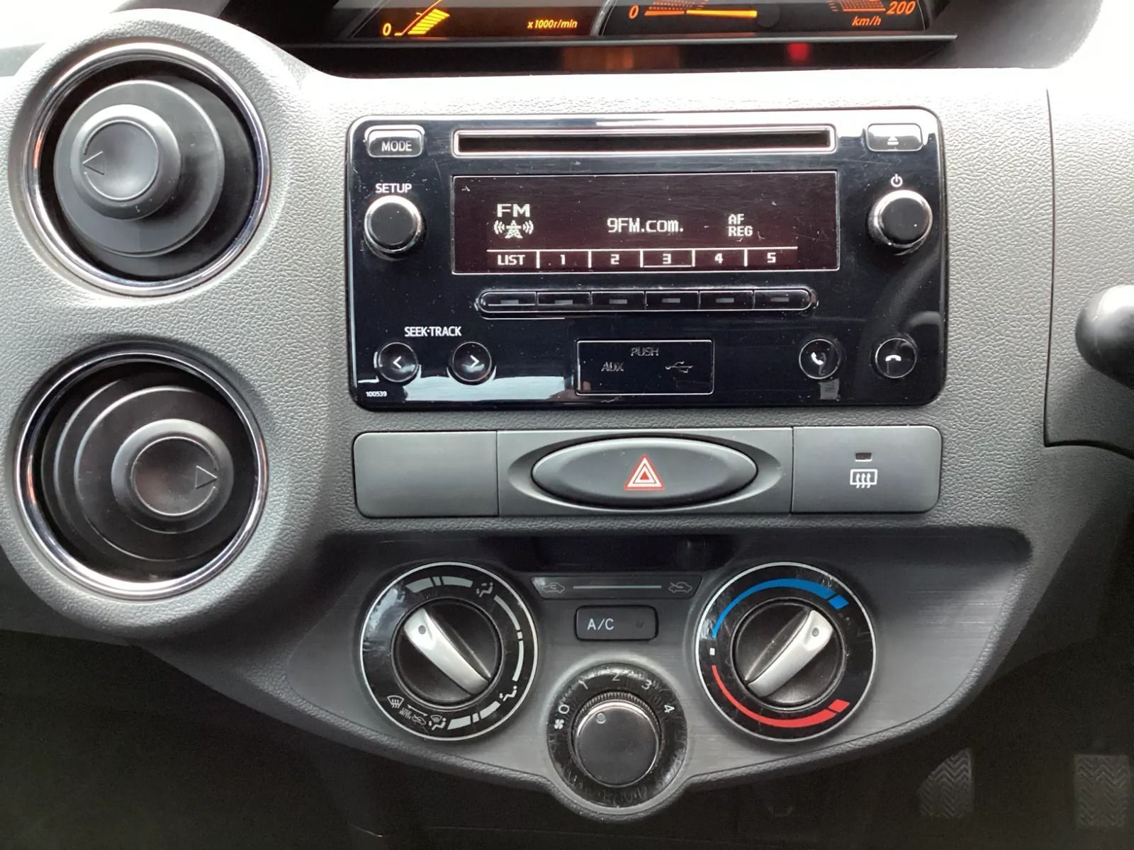 2019 Toyota Etios photo 13