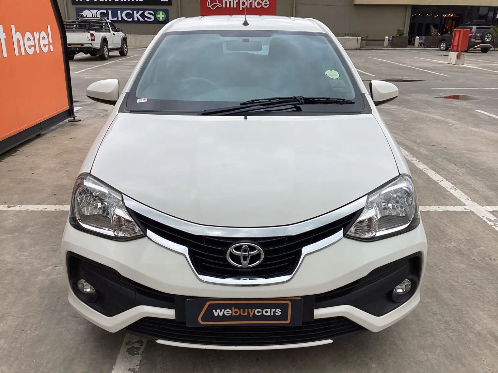 2019 Toyota Etios photo 2