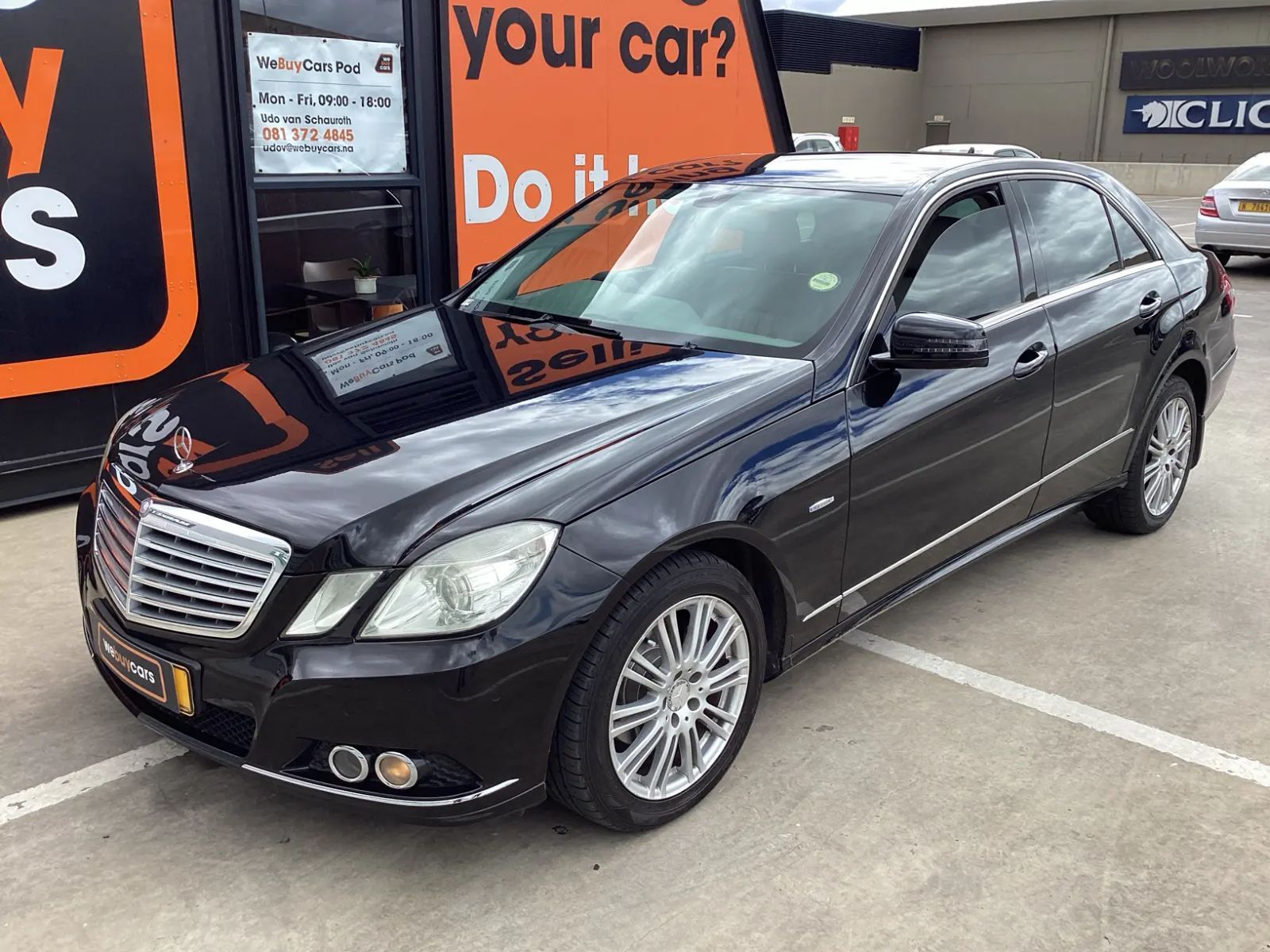 2010 Mercedes-Benz E Class photo 1