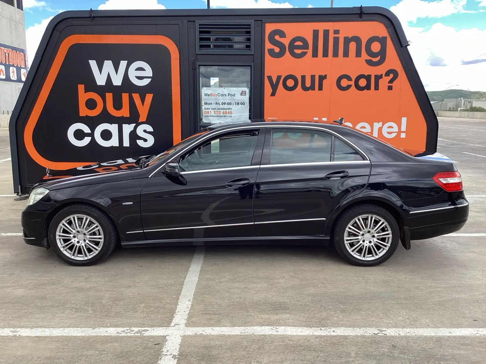 2010 Mercedes-Benz E Class photo 2