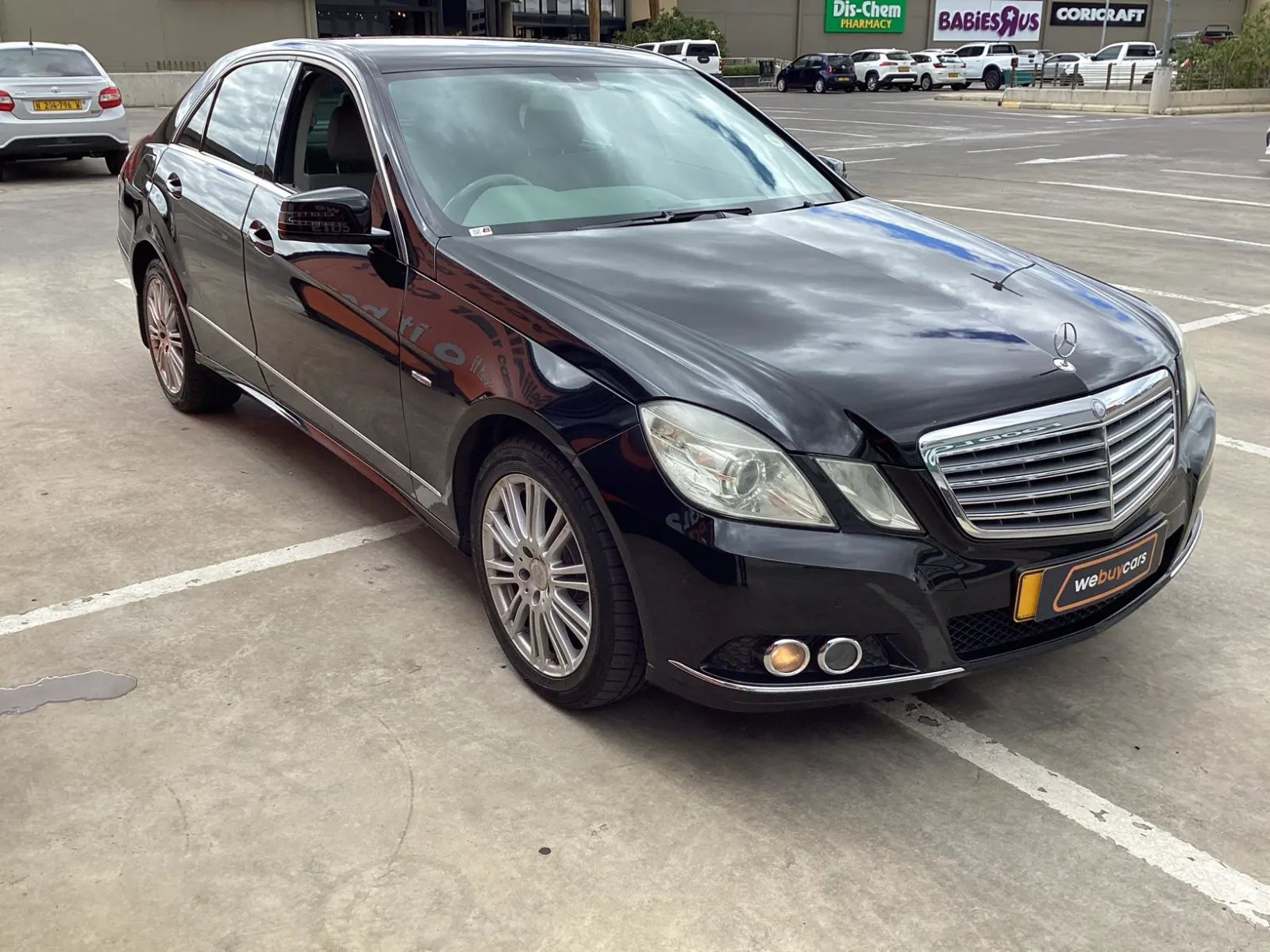 2010 Mercedes-Benz E Class photo 3