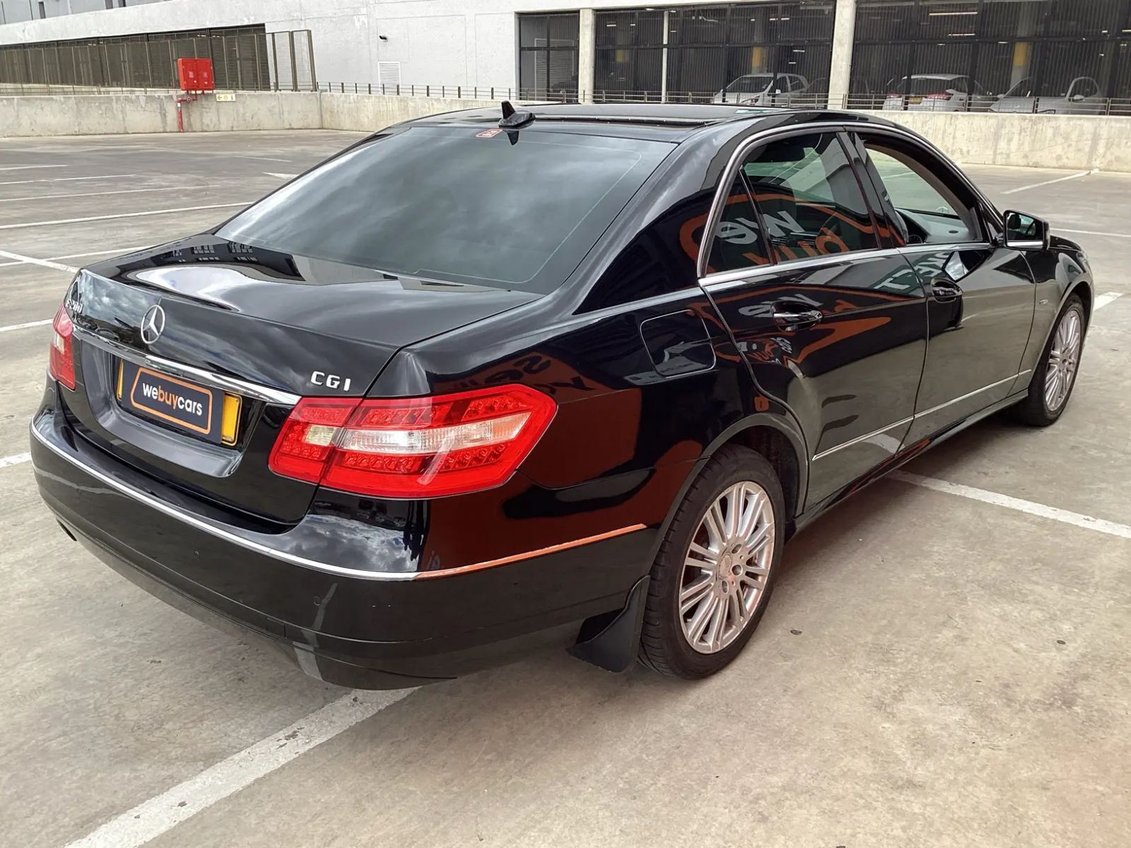 2010 Mercedes-Benz E Class photo 4