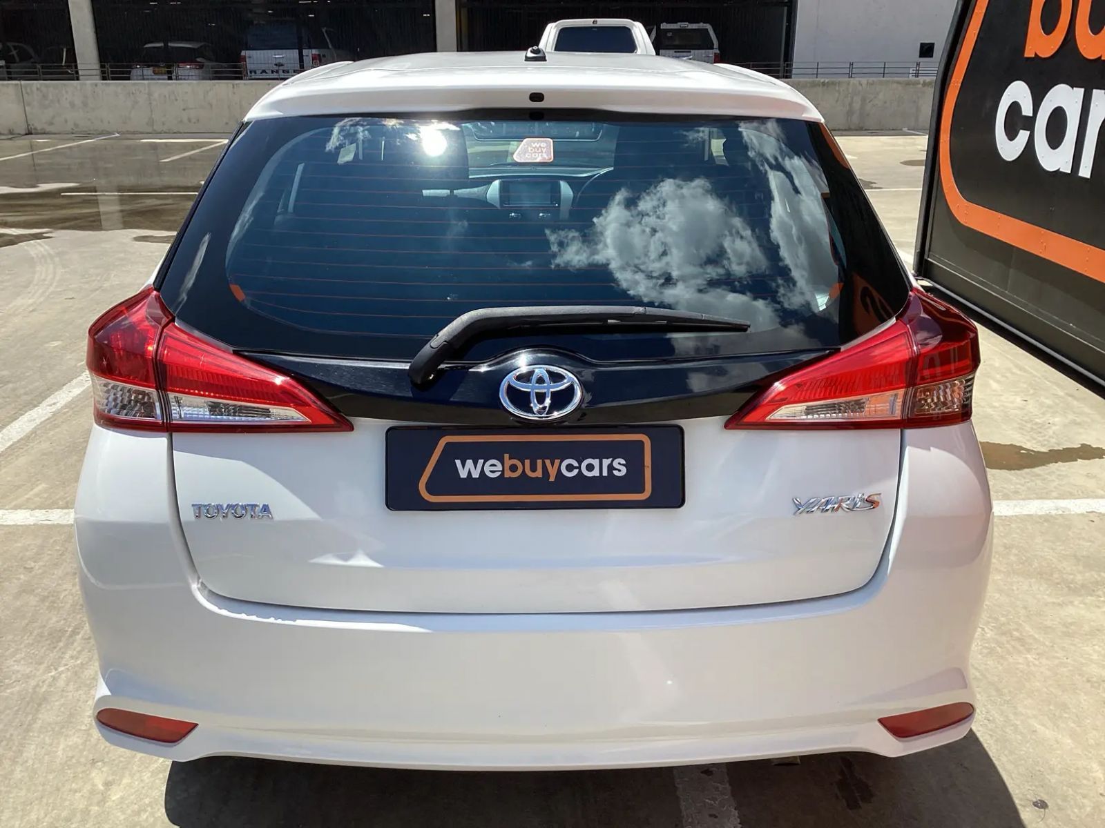 2018 Toyota Yaris photo 6