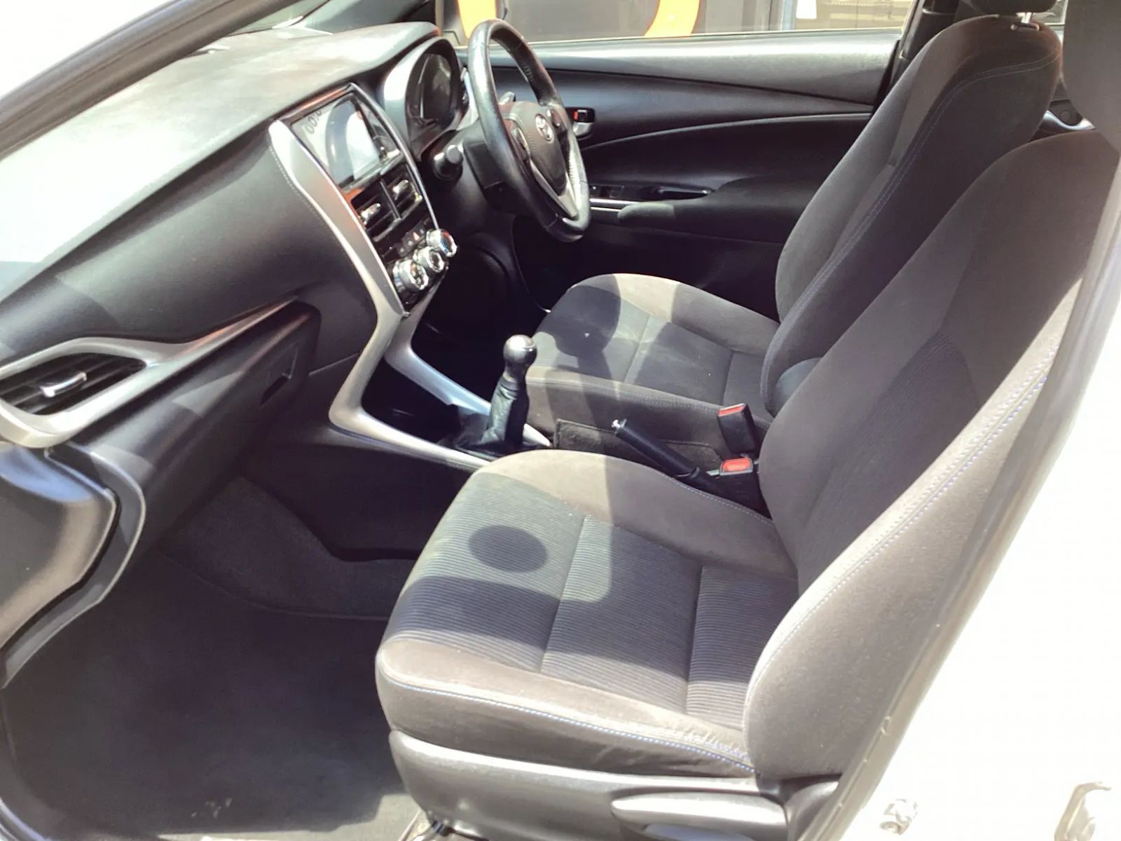 2018 Toyota Yaris photo 8